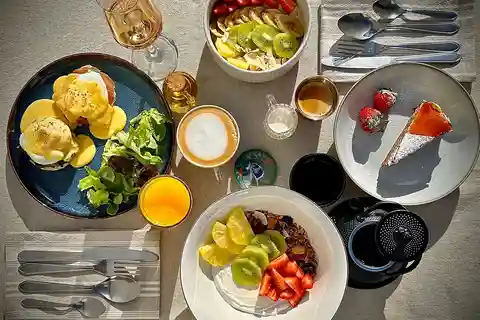 Ponta Delgada: Yoga & Brunch