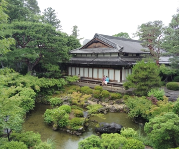 Nara: Yoshikien and Isuien Gardens Tour with Tea Ceremony