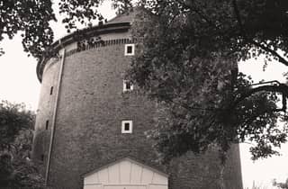 Hamburg: Führung durch den Zombeck-Turm-Bunker in Hasselbrook