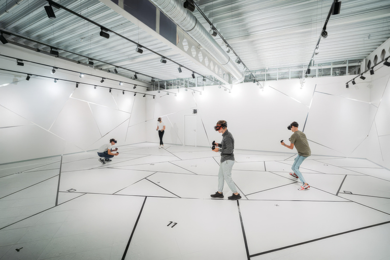 Varna:Balkans' Biggest VR Arena - Free-Roam, Escape & Racing