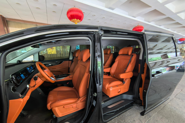 Xi'an: Terracotta Army Mini Group or Private Tour 14-Person Group with Terracotta Entrance Meeting Point