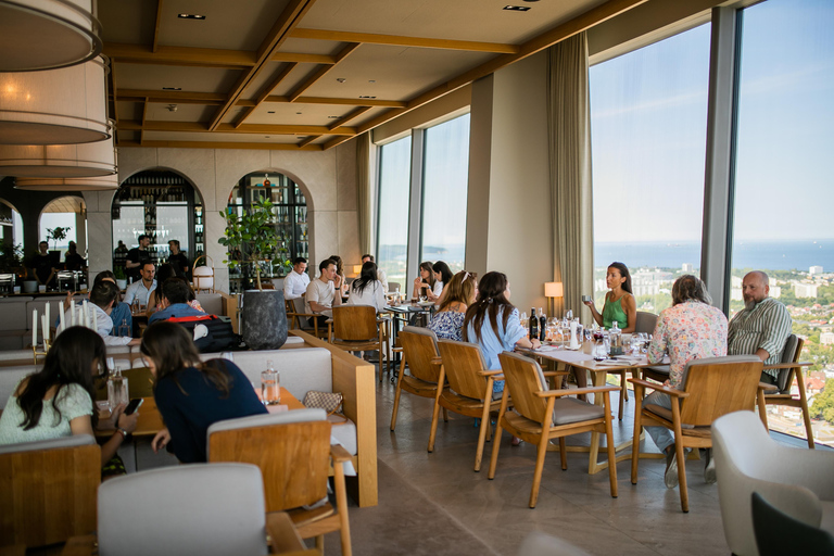 Gdańsk: 3 for 2 on tapas + Cava or Cocktail on 33rd floor