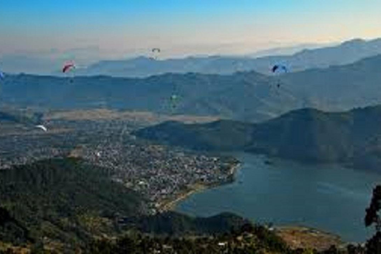 Descubre Pokhara: Excursión de 3 días desde Katmandú con lo más destacado