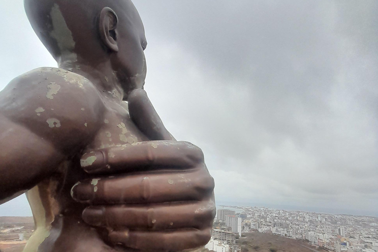 Dakar: Gorée Island Tour with Ferry Ride and Guide