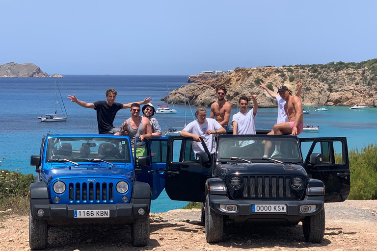 Ibiza: Private Jeep Wrangler Tour & Lunch at Beach Rest.
