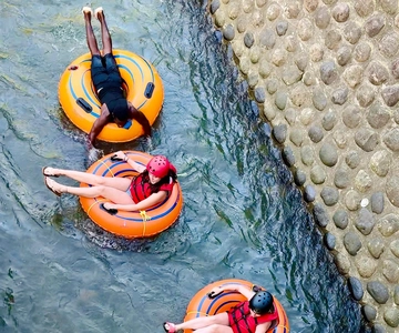 Saint George's: Grenada River Tubing and Waterfall Excursion