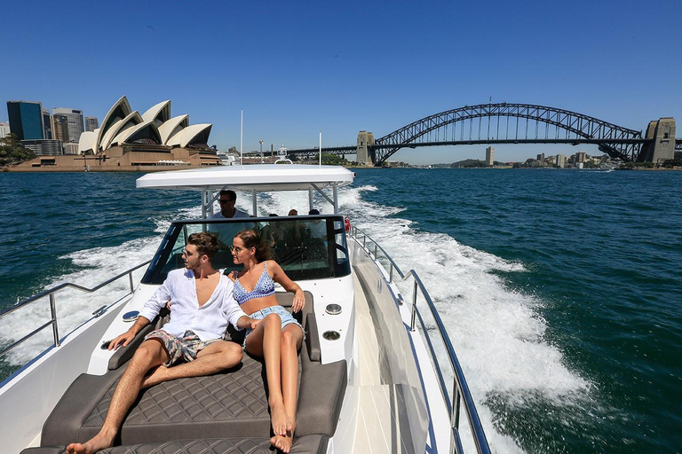 Sydney: Secrets Cruise with Lunch at Famous Yacht Club Sydney: Secret Beaches Harbor Cruise with Local Guide