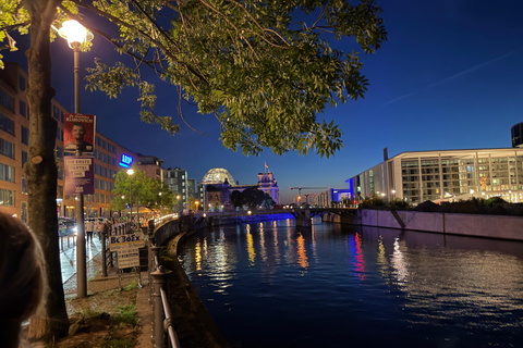 Berlin Night Walking Tour - Iconic Illuminated Landmarks Private Berlin Sunset Walking Tour - Iconic Landmarks