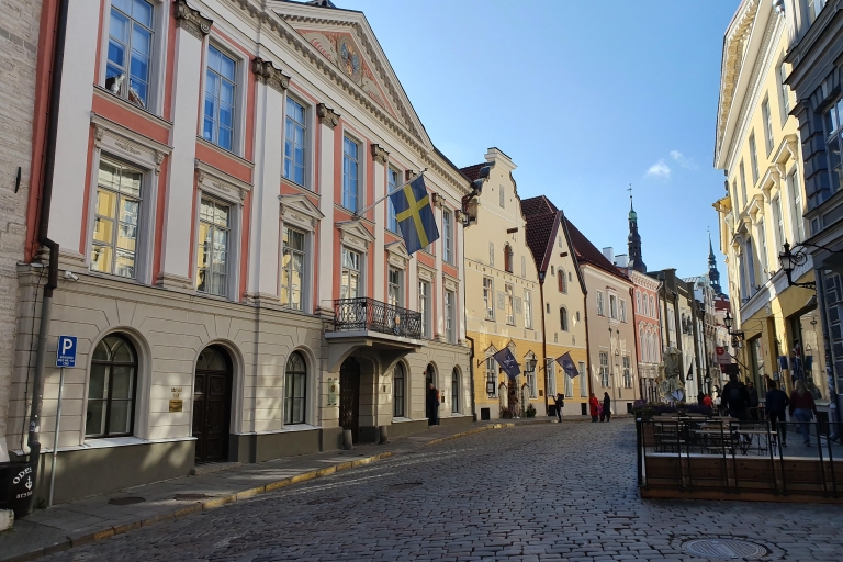 "Legendy i zabytki: A Tallinn Walking Adventure"