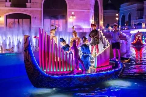 The Land of Legends Night Show with Pickup