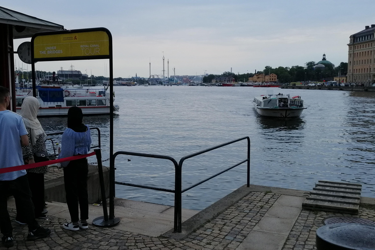 Stockholm: Eine Schönheit auf dem Wasser - Altstadtrundgang und BootsfahrtStockholm: Eine Schönheit auf dem Wasser - Altstadt und Bootsfahrt