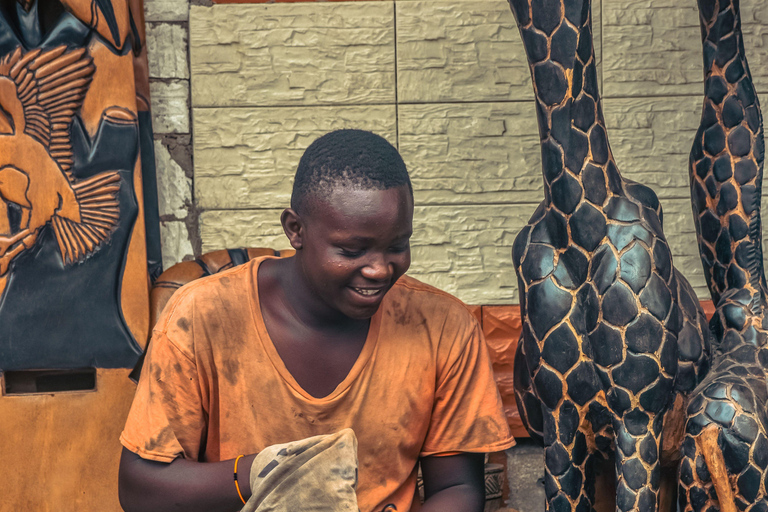 Arusha: Guided City Tour with Hotel Pickup & Drop-Off Arusha: Guided walking city Tour – Meeting Point