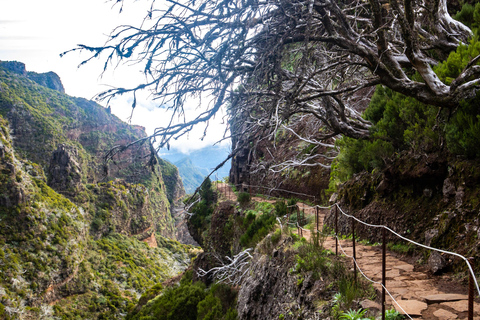 PR1 Guided Tour Pico Areeiro - Pico Ruivo W/Ticket included Caniço Pick Up Point