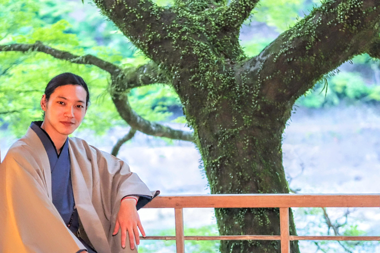 جولة تاكسي خاصة في كيوتو مع مصور ومرشد سياحي مرخص، 8 أشخاص