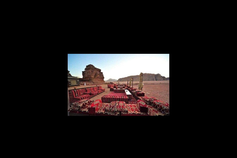 Amman: 2-Day VIP Wadi Rum Martian Tent & 4*4 & Petra Tour