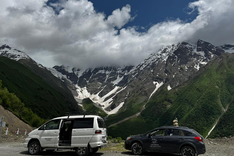 From Kutaisi: Svaneti, Mestia & Ushguli with Scenic Hikes Svaneti 4x4 Private 3-day tour