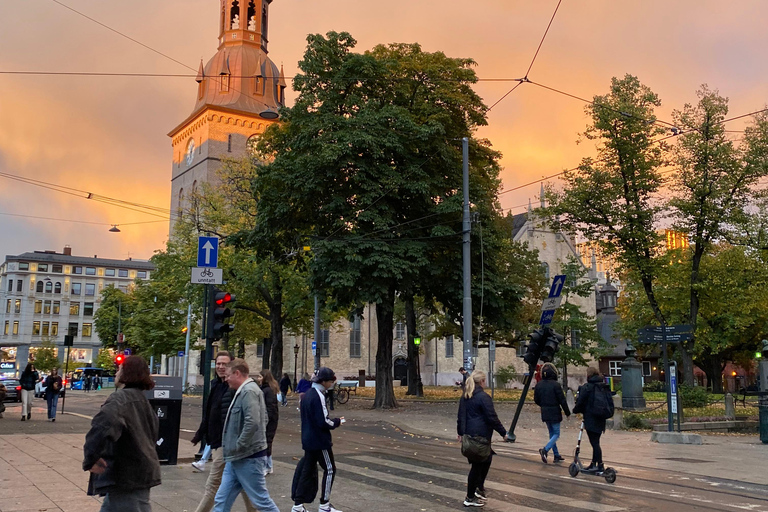 Oslo: Private Vintage Walking Tour with Photos Private Vintage Oslo Walk & Aesthetic Photos