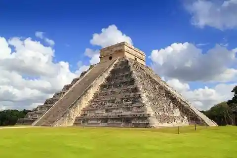 Visite d'une jounée à Chichen Itza et Coba avec baignade dans un cenote