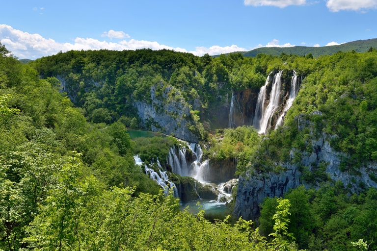 From Zadar: Plitvice Lakes Guided Day Tour and Boat Ride From Zadar: Plitvice Lakes Day Tour, Simply and Safe Tour