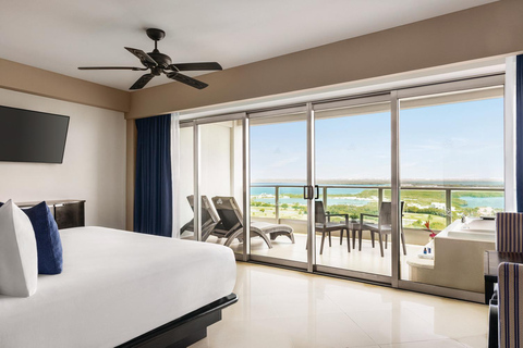 Navette privée Seadust Cancun Family Resort vers l'aéroport CUN