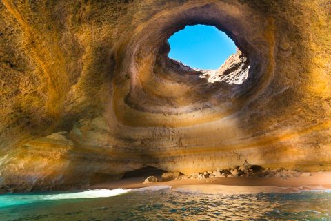 Portimão: tour avventuroso in motoscafo delle grotte marine di Benagil