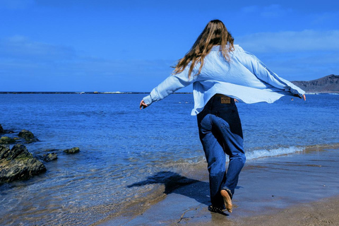 Gran Canaria: Las Palmas - Beach & City Private Photoshoot Super Premium: 75 photos | 90 mins
