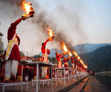 From Delhi: Rishikesh and Haridwar Private Day Tour