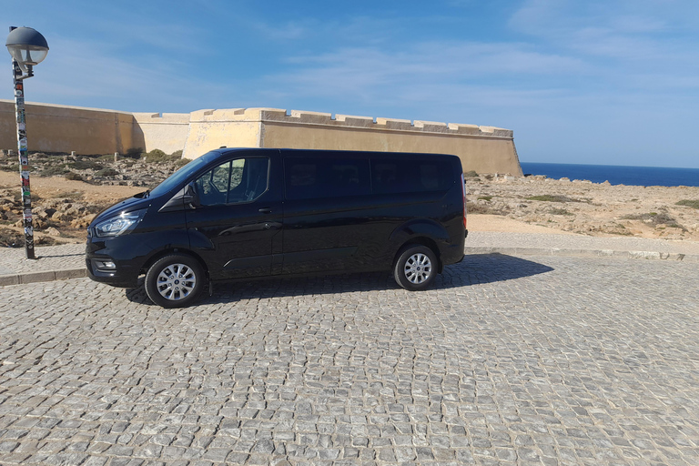 Depuis Albufeira : Transfert privé aller simple en van vers Séville