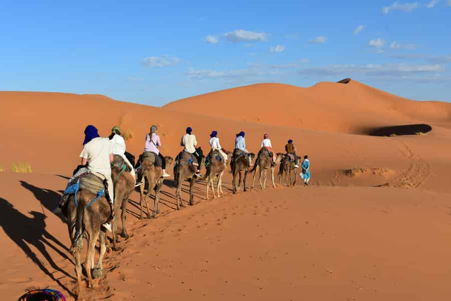 Ab Marrakesch: 3-Tages-Sahara-Tour mit Mahlzeiten & Camp. Foto: GetYourGuide Ab Marrakesch: 3-Tages-Sahara-Tour mit Mahlzeiten & Camp. Foto: GetYourGuide