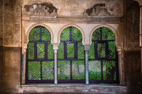 Zonsondergang Legenden van het Alhambra: rondleiding in het EngelsZonsonderganglegendes in het Alhambra: Rondleiding in het Engels