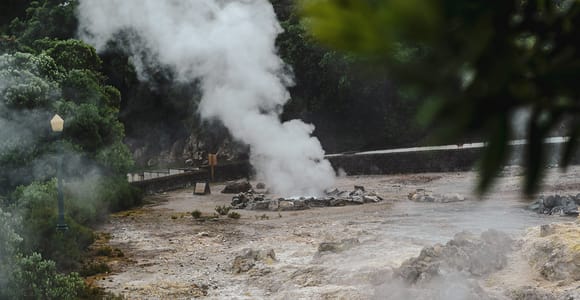 Furnas: Thermal Springs & Tea Plantation Day Tour with Lunch