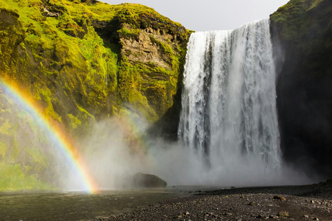 Reykjavik: Glacier Lagoon & Diamond Beach Private Tour