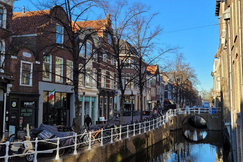 From Amsterdam: Keukenhof Gardens and Delft City Day Tour Private Tour 1 - 7 Persons