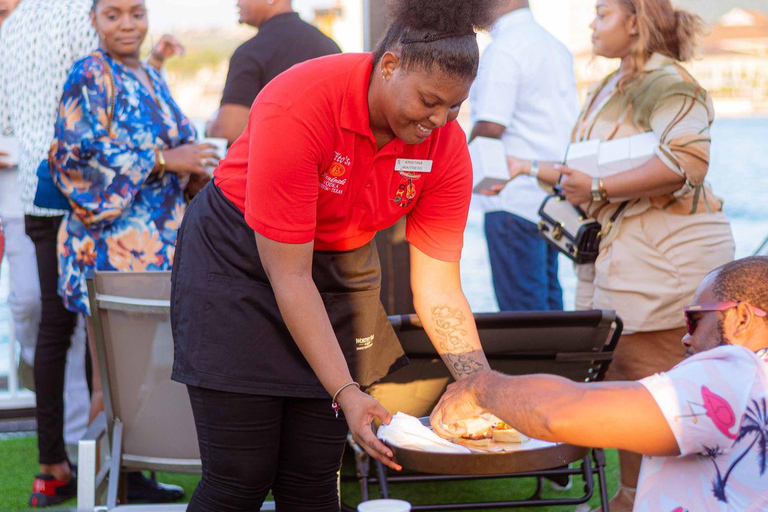 Poko Loko Floating bar: Morning Splash Montego Bay