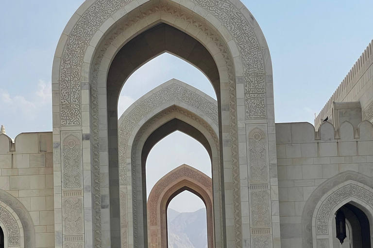 Muscat: Half-Day City Tour With Pickup & drop-off Muscat: Private City Tour - Luxury Mercedes