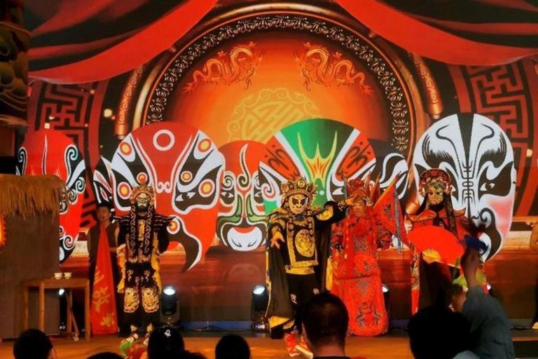 Chongqing: Sichuan face-changing Cultural Heritage Show
