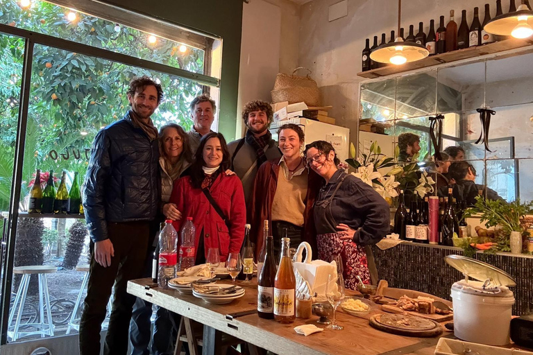 Córdoba: markttour en kookles met natuurlijke wijnenCórdoba: rondleiding op de markt en kookles met natuurlijke wijnen