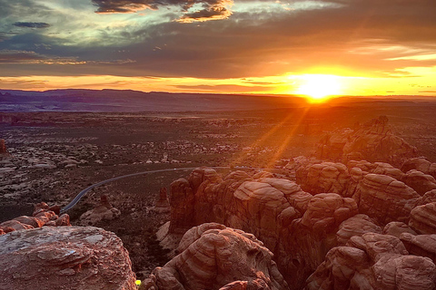 Moab: Arches National Park Hiking Tour