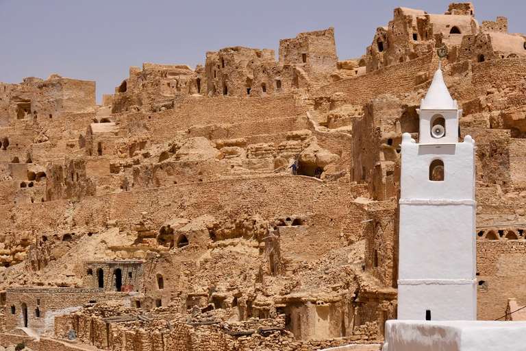 Vanuit Tunis en Hammamet: 2-daagse tour naar Ksar Ghilane en Tataouine
