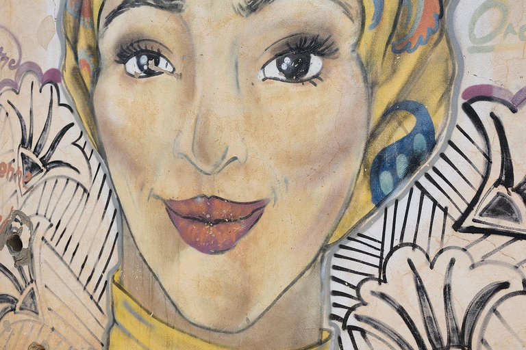 Samodzielna przejażdżka hulajnogą elektryczną po HoumetSouk: wolność gwarantowana!Przejażdżka hulajnogą elektryczną w HoumetSouk: wolność gwarantowana!