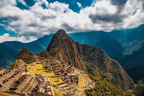 Machu Picchu Tour + Huayna Picchu Mountain