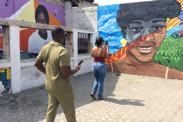 Accra: Tour de un día por la ciudadCon guía: Tour de la ciudad de Accra en grupo