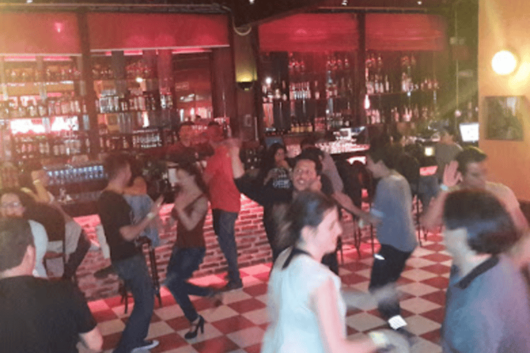 Ciudad de México: clase de salsa y noche de tacos y bebidasCiudad de México: Clase de salsa y noche de tacos y bebidas