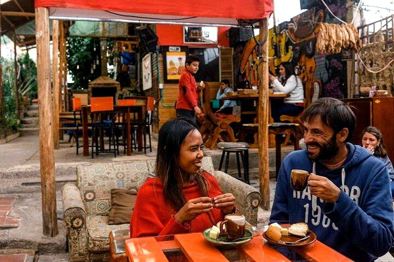 Bogotá: La Candelaria Street Food Tour with 7 Tastings