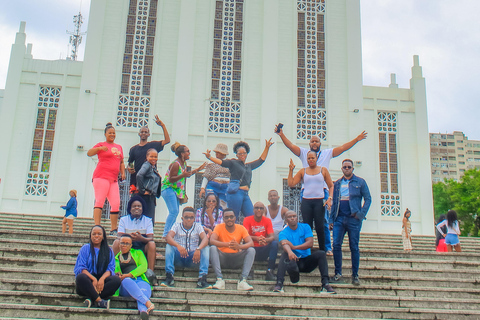 Eswatini: Maputo Day Trip with Lunch and Beach Time