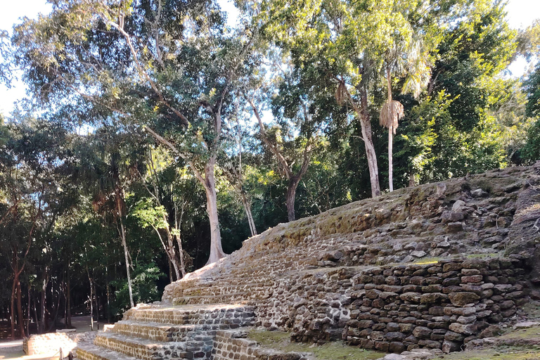 Bacalar: Ichkabal mayan temples & boat tour. Ichkabal only mayan temples guided tour.