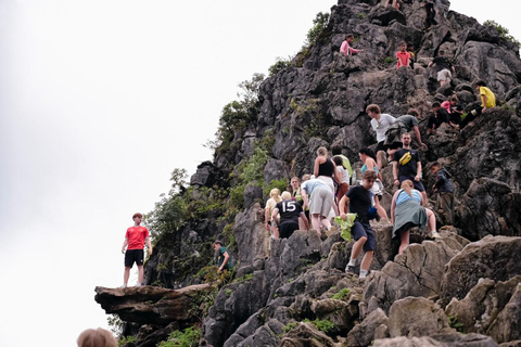 Ha Giang Loop: 3-Day Private Tour by Modern Open-Air Jeep