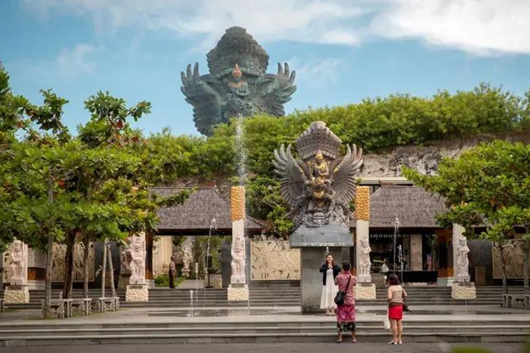 Bali GWK Ticket: Evening Baraong Show with Top Statue Tour Bali GWK Ticket: Evening Barong Show with Top Statue Tour