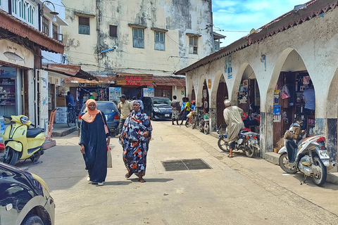 Zanzibar Stone Town: Guided Walking Tour with Local Guide