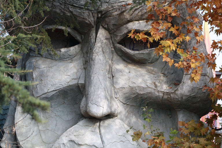 تبليسي: جولة في أساطير وخرافات ماتسمينداتجربة سفر خاصة